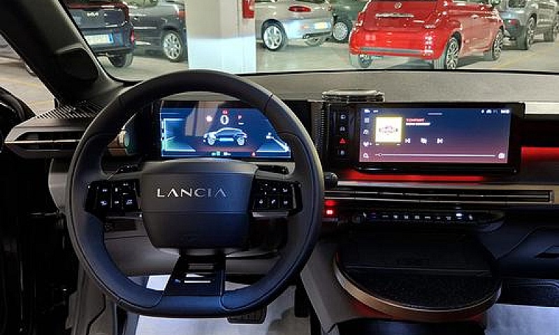 Lancia Ypsilon 1.2 T...