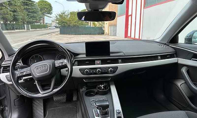 Audi A4 5ª Serie - S...