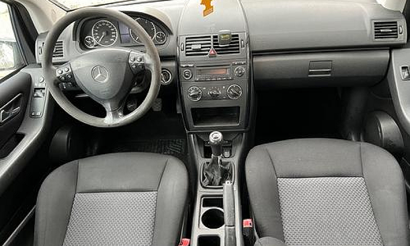 Mercedes-Benz A 180 ...