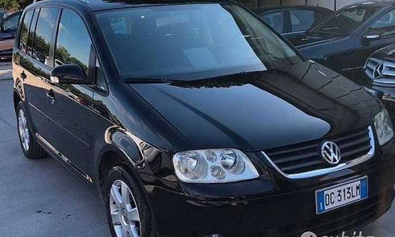 Volkswagen Touran Un...