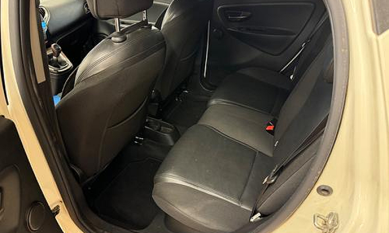 Lancia Ypsilon 1.3 M...