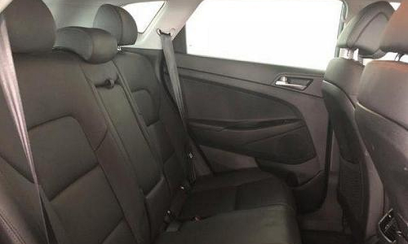 Hyundai Tucson...