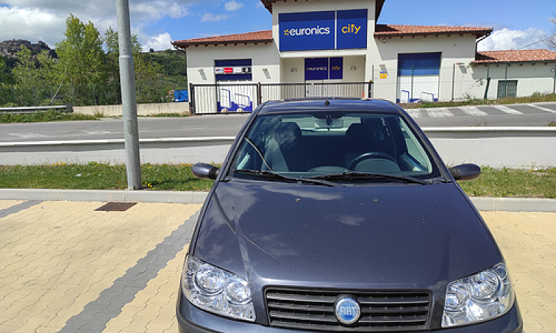 Fiat Punto 1.2 16 Va...