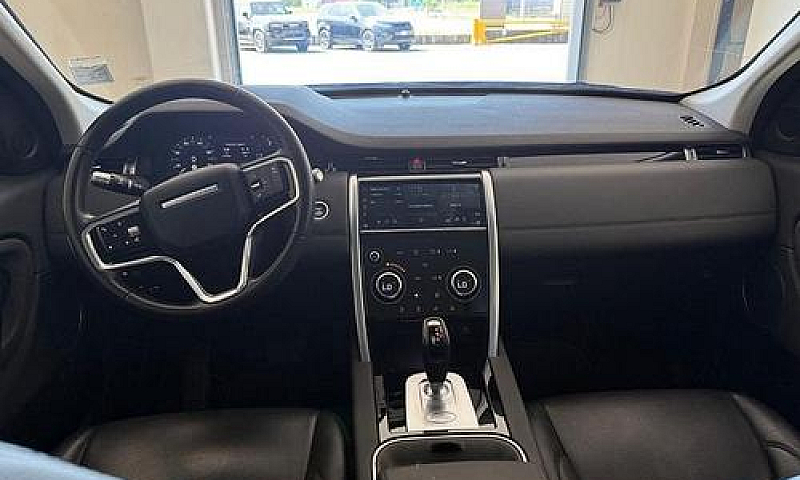 Land Rover Discovery...