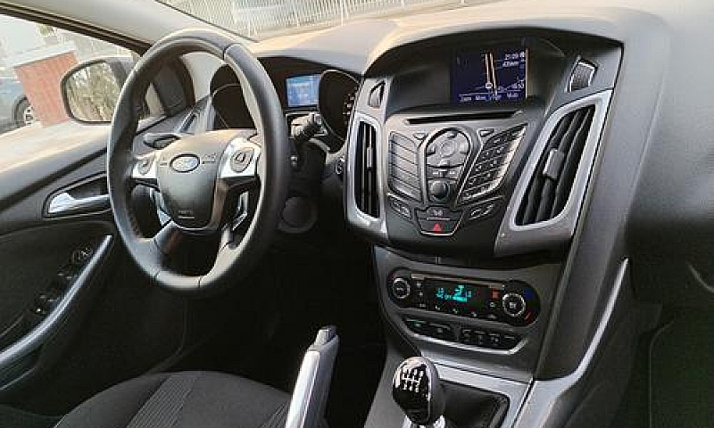 Ford Focus 1.6 Ecobo...