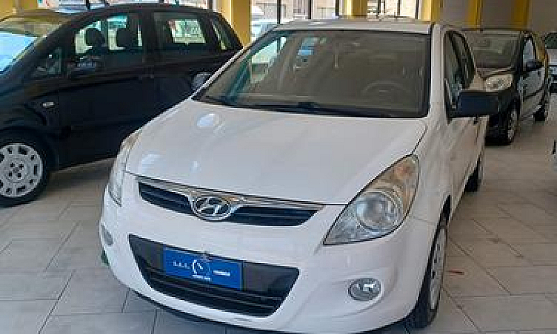 121188 Km Hyundai I2...