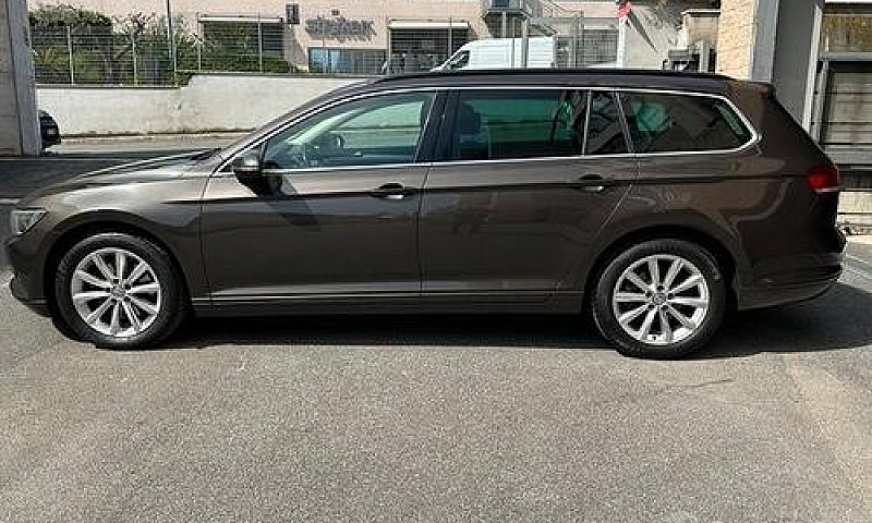 Volkswagen Passat Va...