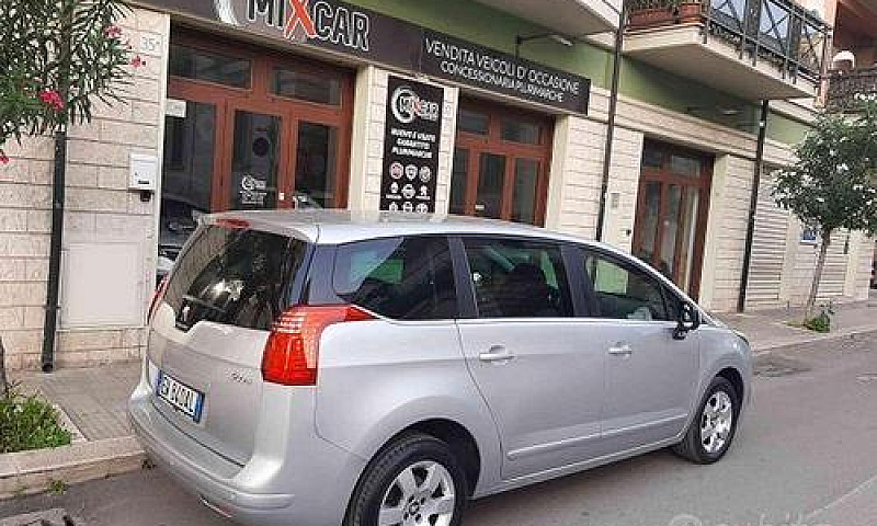 Peugeot 5008 1.6 Hdi...