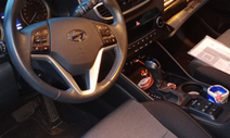 Hyundai Tucson 1.6 1...