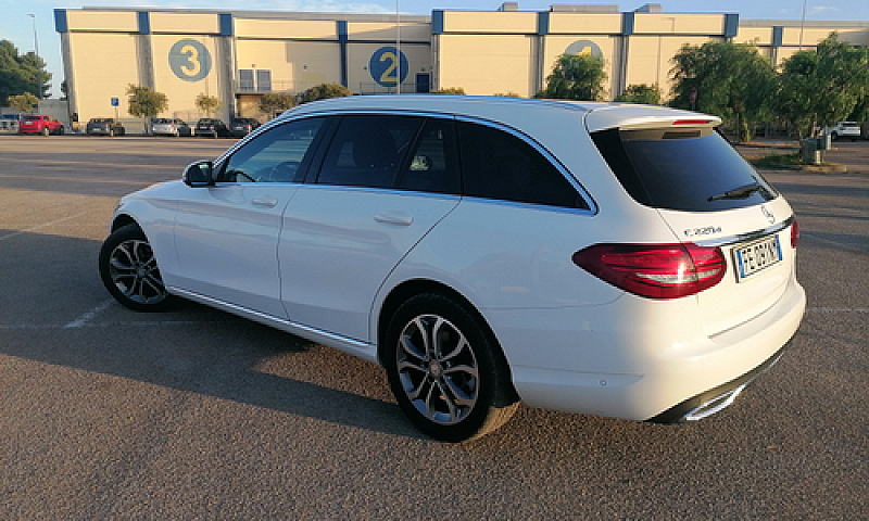 Mercedes Classe C220...