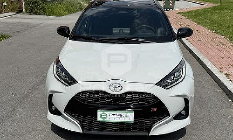 Toyota Yaris 1.5 130...