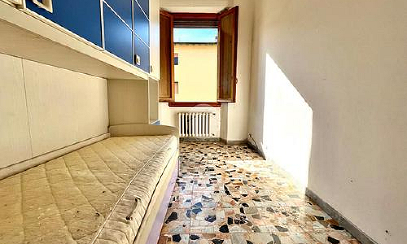 5 Locali A Firenze...