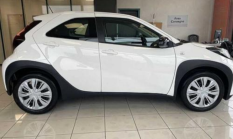 Toyota Aygo X X 1.0 ...