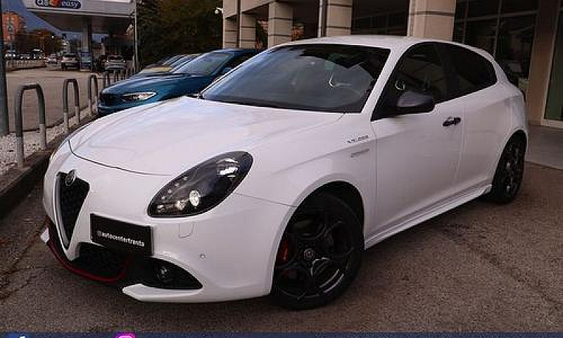 Alfa Romeo Giulietta...