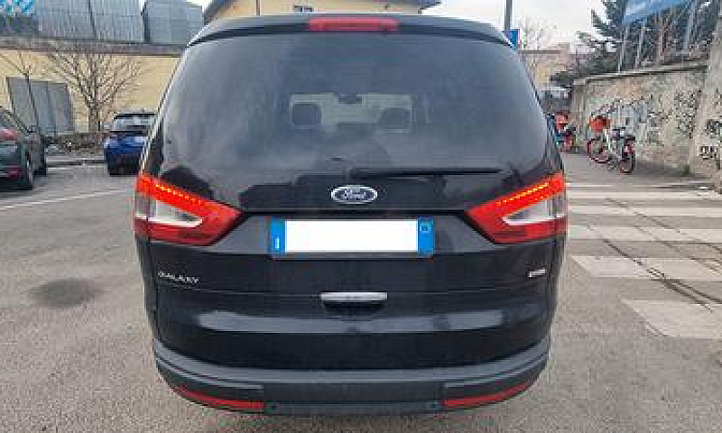 Ford Galaxy Titanium...
