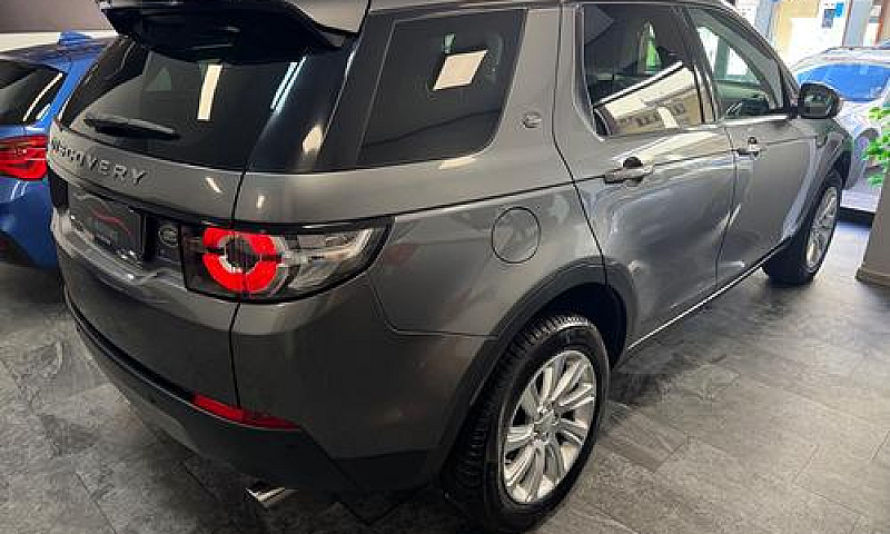 Land Rover Discovery...
