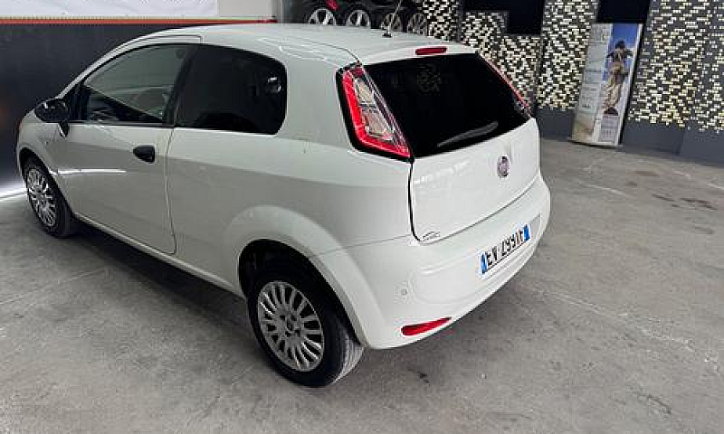 Fiat Punto 1.3 Mjt 7...