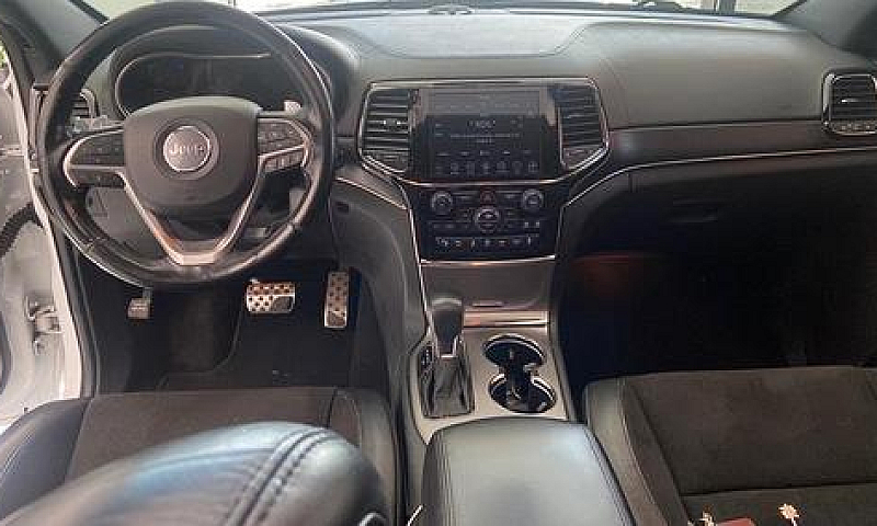 Jeep Grand Cherokee ...