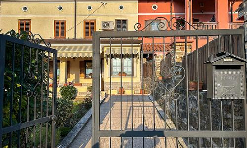 Villetta A Schiera -...