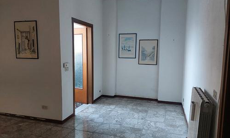 Taranto-Via Cavallot...