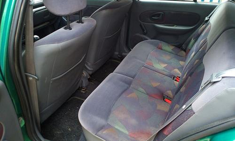 Renault Clio 2...