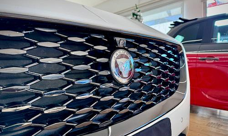 Jaguar E-Pace 2.0D 4...
