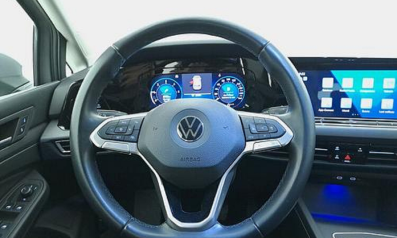 Volkswagen Golf Styl...