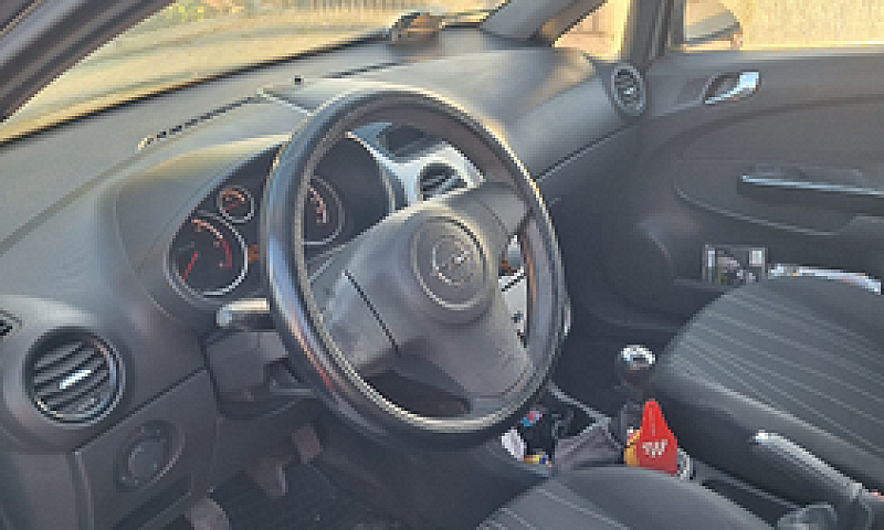 Opel Corsa 1.3 Jtd 2...