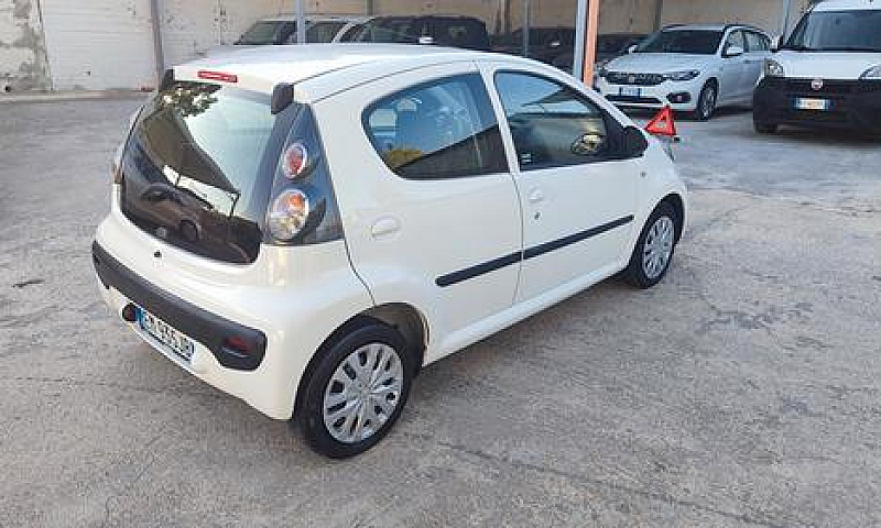 Citroen C1 1.0 5 P -...