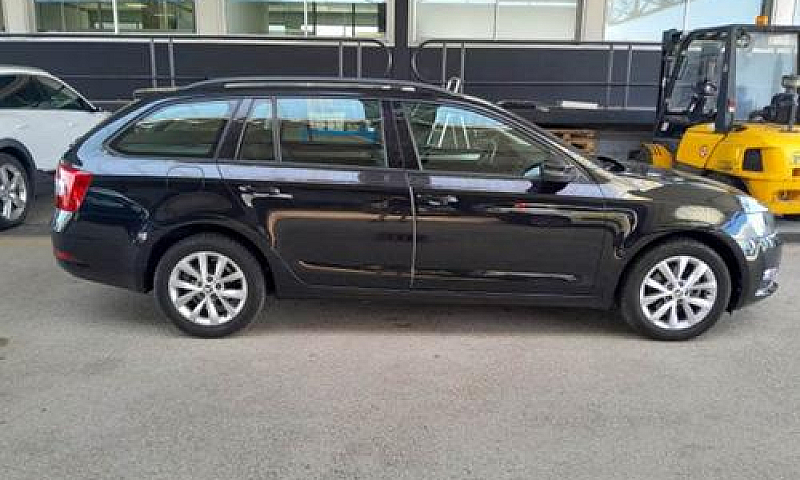 Skoda Octavia 1.5 Ds...