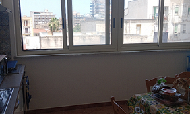 Casa Centro Commerci...