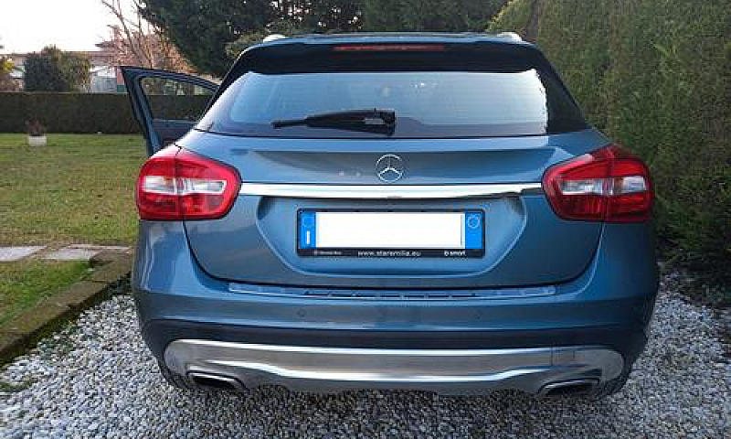 Mercedes Gla (H247)...