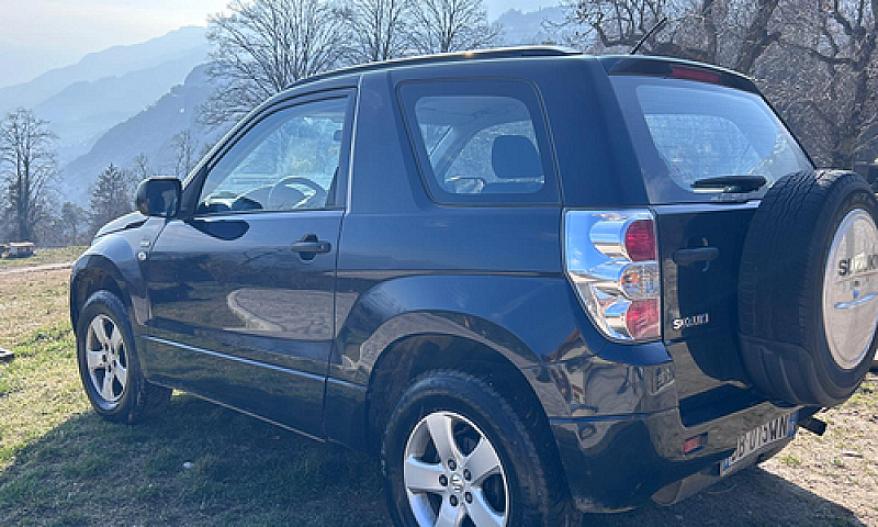 Suzuki Grand Vitara ...