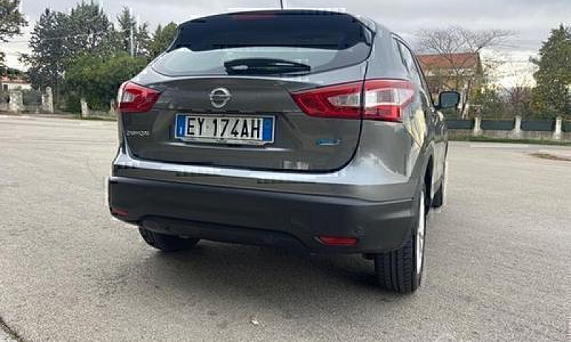 Nissan Qashqai 1.5...