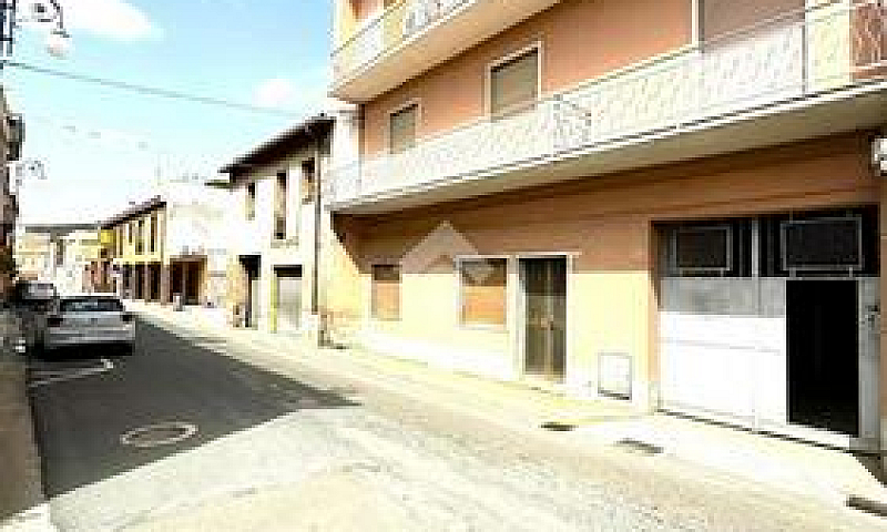3 Locali A Villaputz...