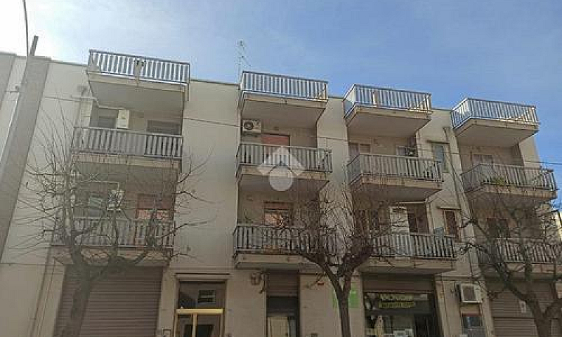 4 Locali A Rutiglian...