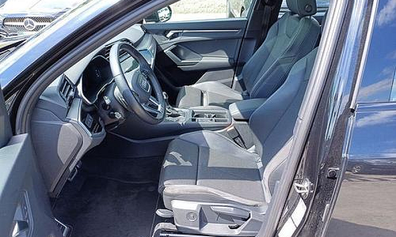 Audi Q3 35 2.0 Tdi S...