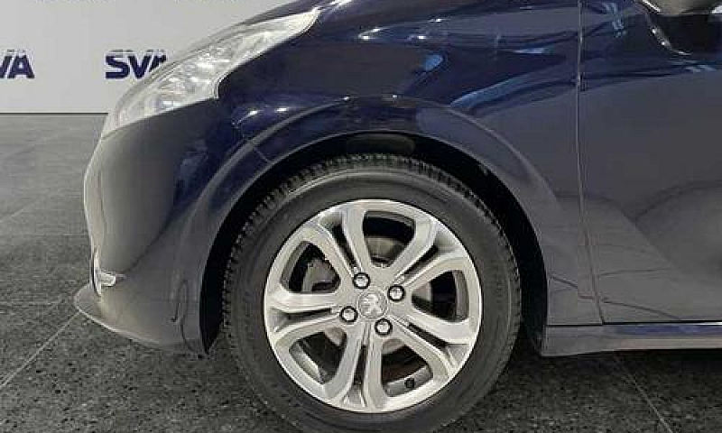 Peugeot 208 1.4Hdi 6...