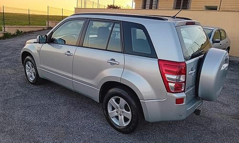 Suzuki Grand Vitara ...