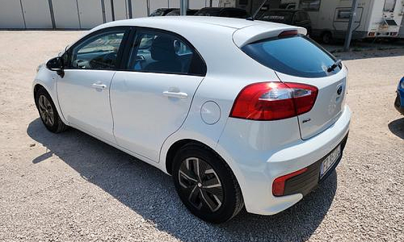 Kia Rio 1.1 Crdi 5P....