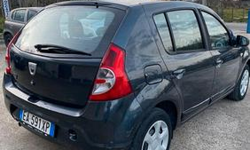 Dacia Sandero 1.4 8V...