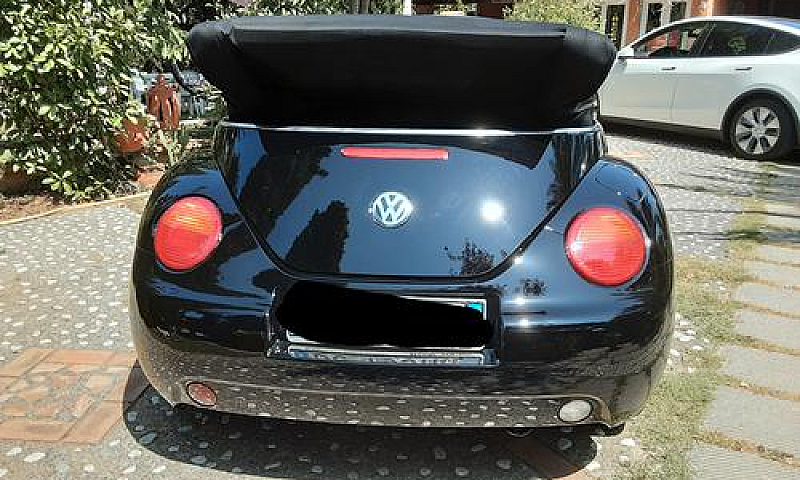 Volkswagen New Beetl...