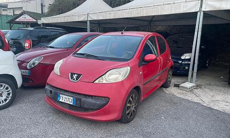 Peugeot 107 1.0 68Cv...