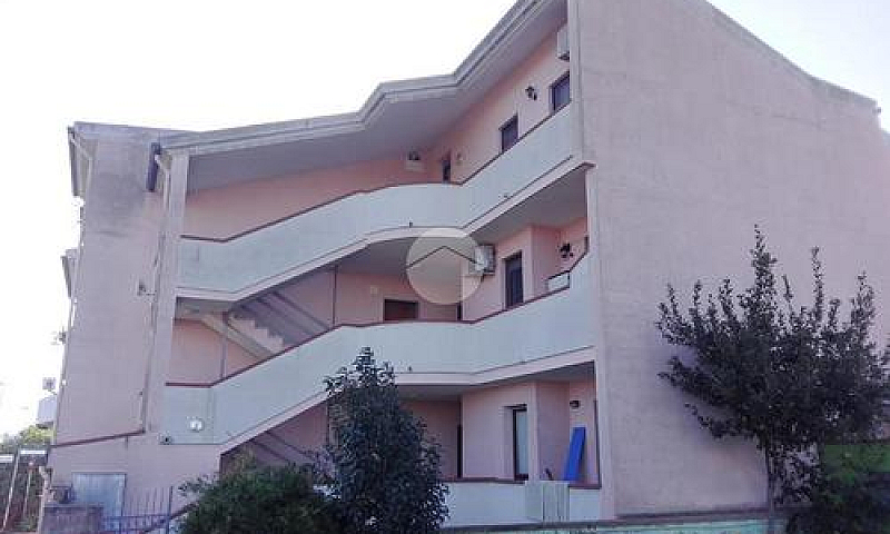 3 Locali A Sassari...