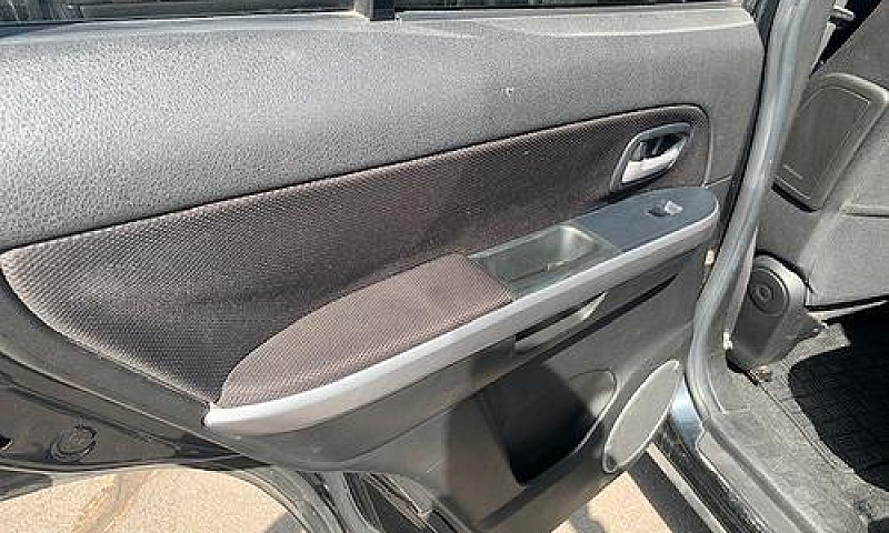 Suzuki Grand Vitara ...