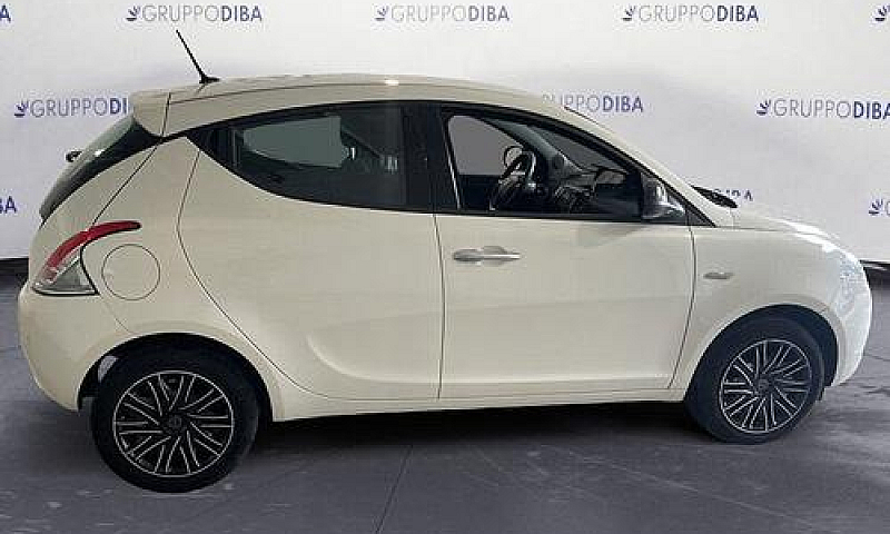 Lancia Ypsilon Iii 2...