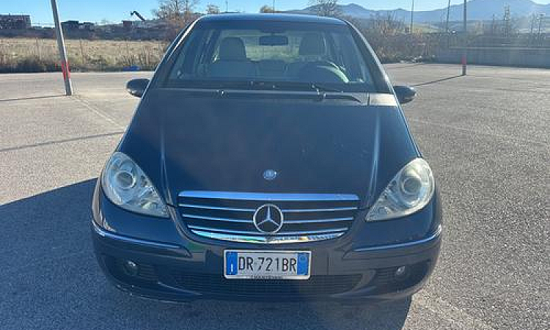 Mercedes-Benz A 180 ...