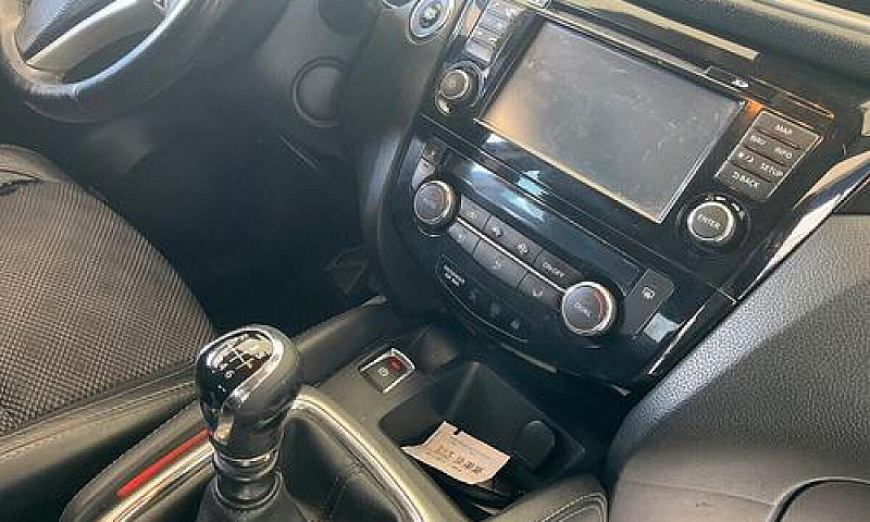 Nissan Qashqai 1.5 D...