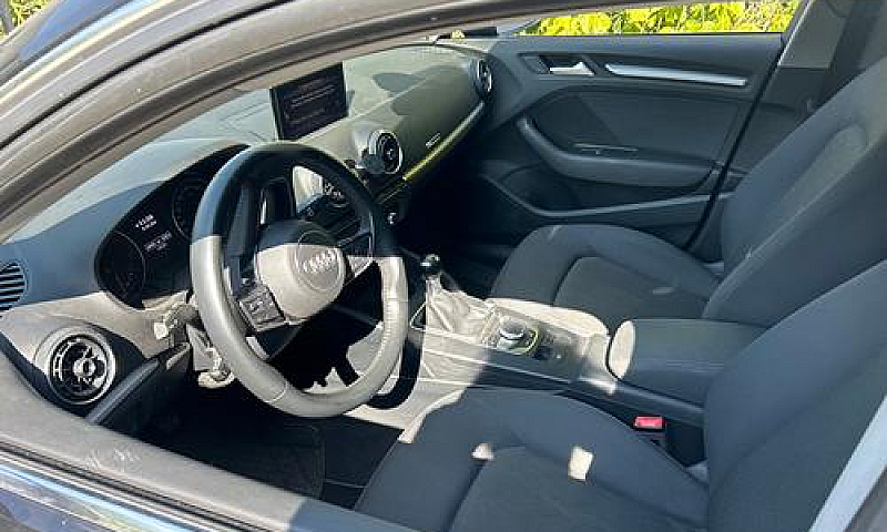 Audi A3 Sedan 1.6 Td...