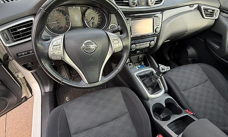 Nissan Qashqai 1.2 B...